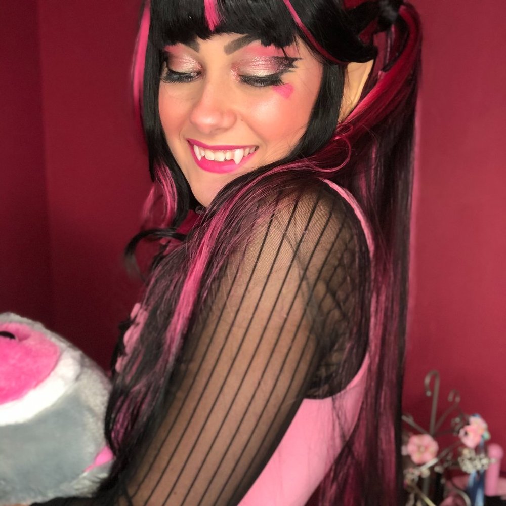 Meet your Posher, Journey Leigh AKA ParaKissCos